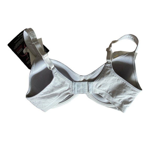 Bali Comfort Revolution Shaping Underwire Bra - Picture 9 of 12